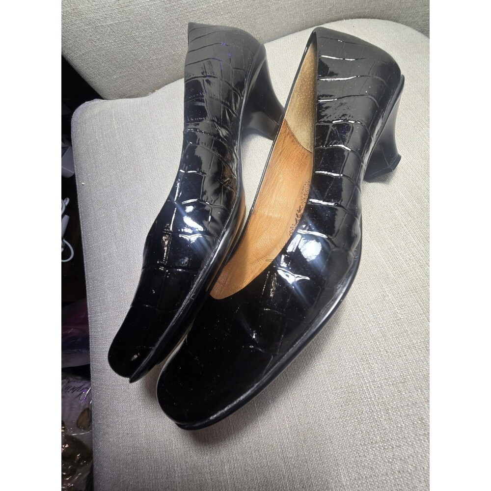 Söfft Black Patent Croc Embossed Leather Pumps Women’s Size 9 Comfort Low Heel W
